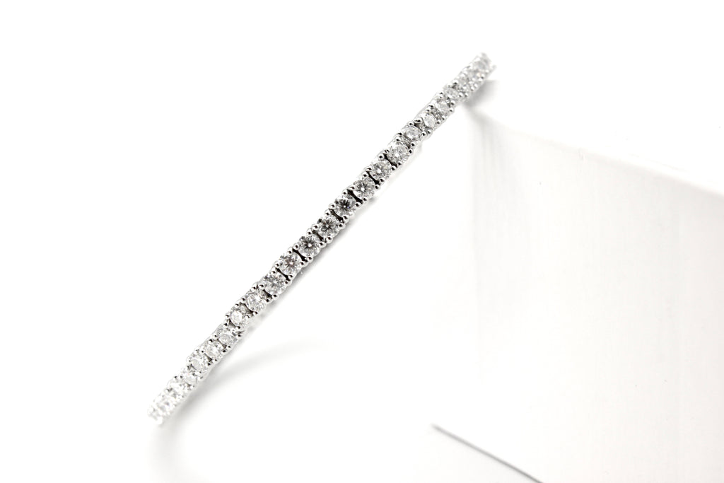 Flexible Bracelet with DiamonEL Moissanites